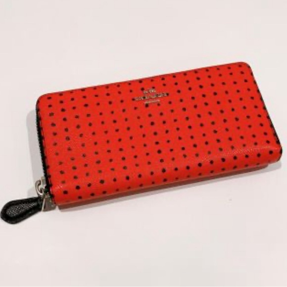 Coach 36357 Red Bandana Polka Dot Black Taxi Americana Wallet; EUC, Like New! - Picture 9 of 11